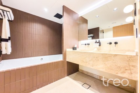 Apartment in Burj Khalifa, Dubai 2 bedrooms, 126.81 sq.m. № 136259 - photo 6