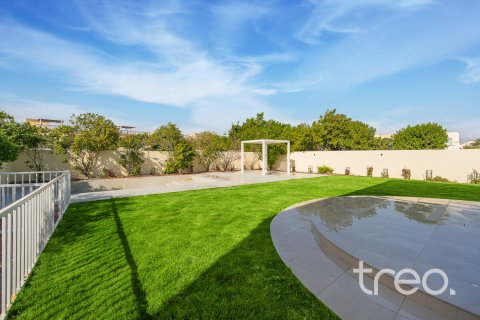 Villa in Meadows, Dubai 5 bedrooms, 84.17 sq.m. № 136258 - photo 9
