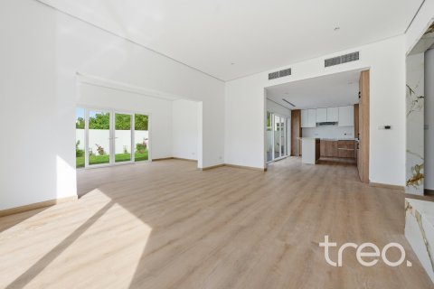 Villa in Meadows, Dubai 5 bedrooms, 84.17 sq.m. № 136258 - photo 3