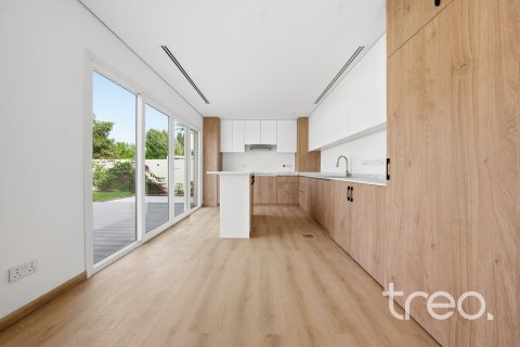 Villa in Meadows, Dubai 5 bedrooms, 84.17 sq.m. № 136258 - photo 7