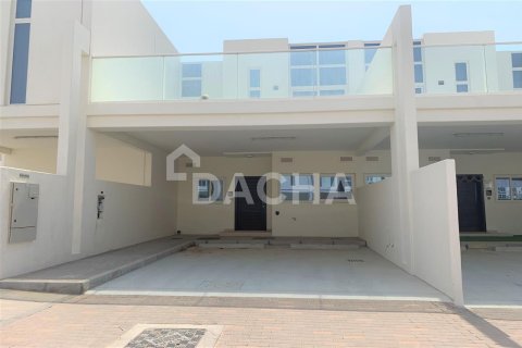Villa en Pacifica, Dubai, 3 dormitorios, 151.7 m², № 6400 - foto 2