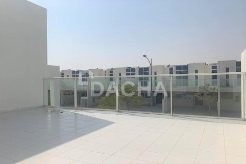 Villa en Pacifica, Dubai, 3 dormitorios, 151.7 m², № 6400 - foto 1