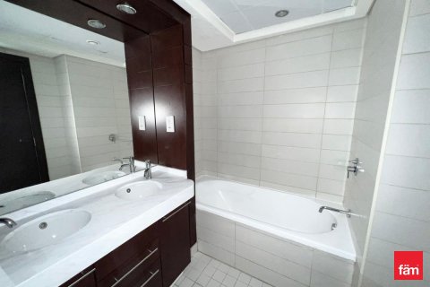 Купить квартиру в Даунтаун Дубай (Даунтаун Бурдж Дубай), Дубай: 2 спальни, 120.7м², № 90330 - фото 14