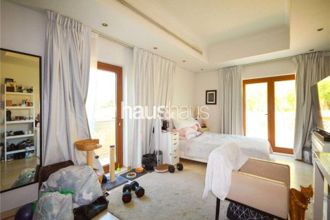 Villa in Al Furjan, Dubai 6 bedrooms, 637 sq.m. № 43357 - photo 14