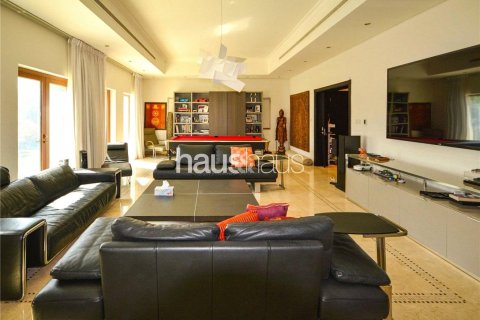 Villa in Al Furjan, Dubai 6 bedrooms, 637 sq.m. № 43357 - photo 5