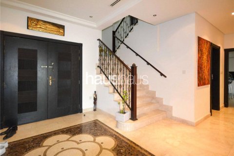 Villa in Al Furjan, Dubai 6 bedrooms, 637 sq.m. № 43357 - photo 7
