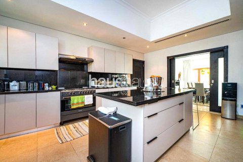 Villa in Al Furjan, Dubai 6 bedrooms, 637 sq.m. № 43357 - photo 6