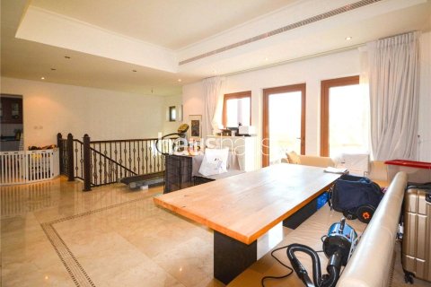 Villa in Al Furjan, Dubai 6 bedrooms, 637 sq.m. № 43357 - photo 20