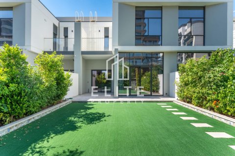 Adosado en Murooj Al Furjan, Al Furjan, Dubai, 3 dormitorios, 221 m², № 121646