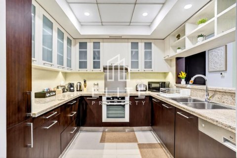 Appartement à Dubai, 1 chambre, 81 m², № 121642 - photo 12