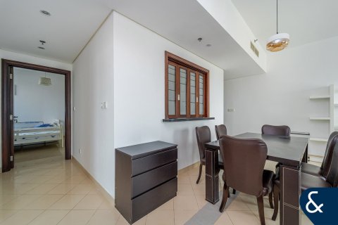 Apartamento en Golf Towers, The Views, Dubai, 2 dormitorios, 118 m², № 98532 - foto 7