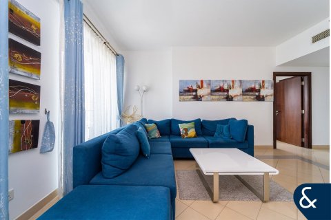 Apartamento en Golf Towers, The Views, Dubai, 2 dormitorios, 118 m², № 98532 - foto 5