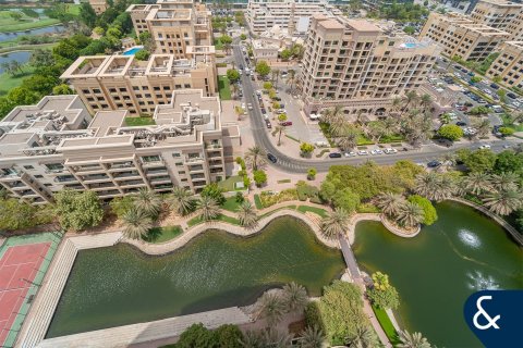 Apartamento en Golf Towers, The Views, Dubai, 2 dormitorios, 118 m², № 98532 - foto 17