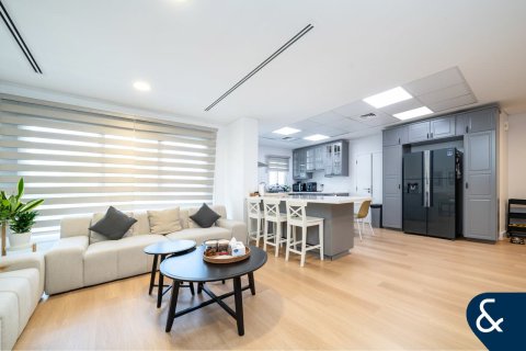 Apartamento en Green Community Motor City, Motor City, Dubai, 3 dormitorios, 405 m², № 98531 - foto 2