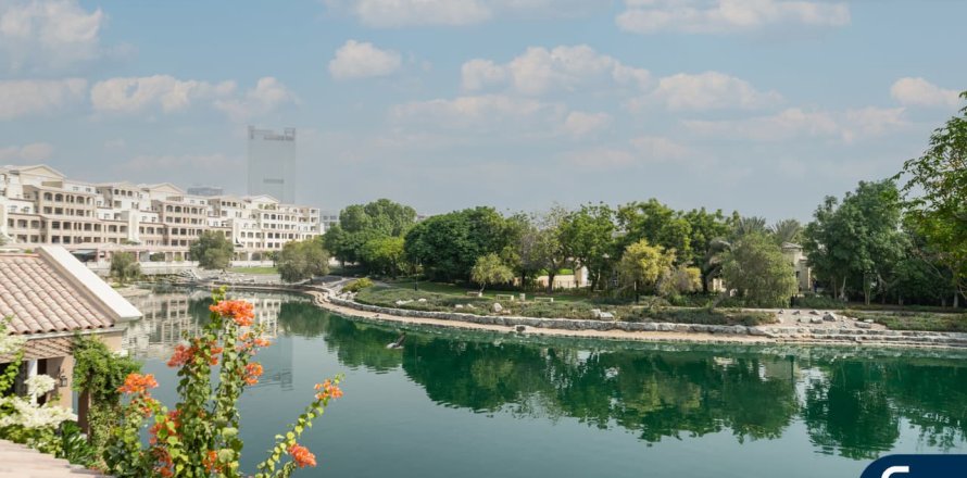 Apartamento en Green Community Motor City, Motor City, Dubai, 3 dormitorios, 405 m², № 98531