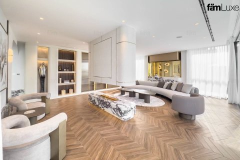 Villa in Dubai Hills Estate, Dubai 5 bedrooms, 1051.2 sq.m. № 64641 - photo 9