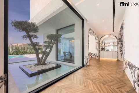 Villa in Dubai Hills Estate, Dubai 5 bedrooms, 1051.2 sq.m. № 64641 - photo 12