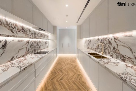 Villa in Dubai Hills Estate, Dubai 5 bedrooms, 1051.2 sq.m. № 64641 - photo 10