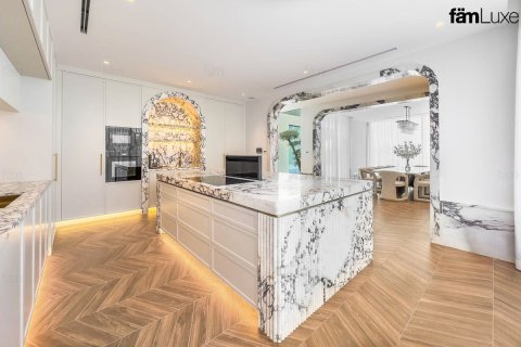 Villa in Dubai Hills Estate, Dubai 5 bedrooms, 1051.2 sq.m. № 64641 - photo 11