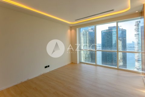 Apartment in Jumeirah Beach Residence, Dubai 3 bedrooms, 207 sq.m. № 38540 - photo 13
