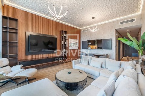 Apartment in Zabeel, Dubai 2 bedrooms, 113 sq.m. № 19021 - photo 1