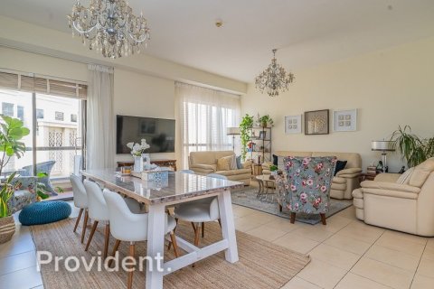 Купить квартиру в Джумейра Бич Резиденс, Дубай: 2 спальни, 127.7м², № 1414 - фото 1