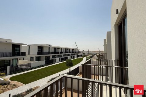 Townhouse in Dubai 3 bedrooms, 174 sq.m. № 58446 - photo 2