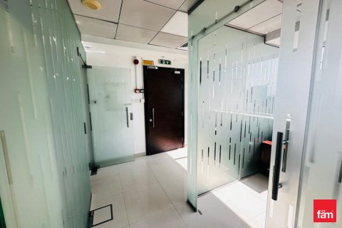 Снять в аренду офис в Бизнес-Бэе, Дубай: 94.6м², № 90644 - фото 8