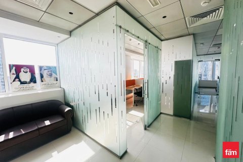 Снять в аренду офис в Бизнес-Бэе, Дубай: 94.6м², № 90644 - фото 15
