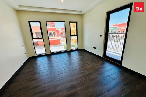 Villa in Dubai 5 bedrooms, 219.6 sq.m. № 119160 - photo 6