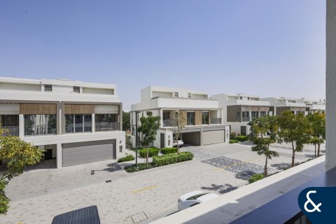Villa in Tilal Al Ghaf, Dubai 4 bedrooms, 317 sq.m. № 98555 - photo 18
