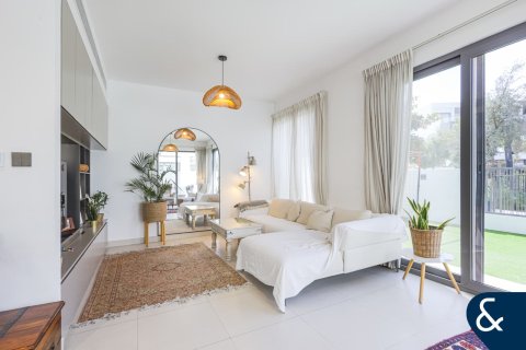 Villa in Tilal Al Ghaf, Dubai 4 bedrooms, 317 sq.m. № 98555 - photo 3