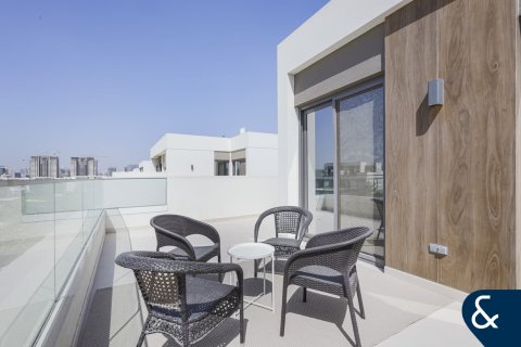 Villa in Tilal Al Ghaf, Dubai 4 bedrooms, 317 sq.m. № 98555 - photo 27