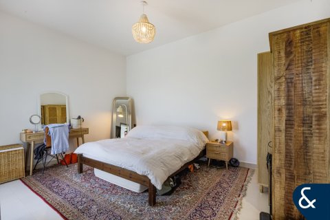 Villa in Tilal Al Ghaf, Dubai 4 bedrooms, 317 sq.m. № 98555 - photo 20