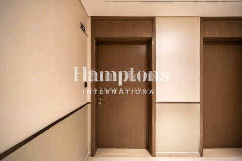 Apartment in Grandeur Residences, Palm Jumeirah, Dubai 1 bedroom, 82.40496100 sq.m. № 105757 - photo 9