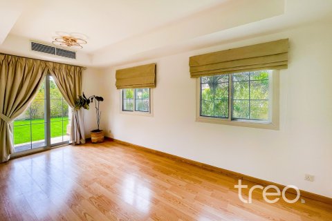 Villa en The Springs, Dubai, 2 dormitorios, 156.63 m², № 138119 - foto 2