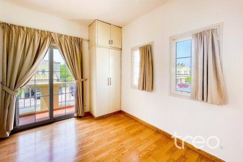 Villa en The Springs, Dubai, 2 dormitorios, 156.63 m², № 138119 - foto 10