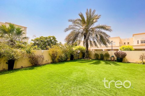 Villa en The Springs, Dubai, 2 dormitorios, 156.63 m², № 138119 - foto 12