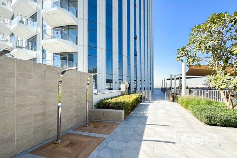 Снять в аренду квартиру в Address Harbour Point, Dubai Creek Harbour (The Lagoons), Дубай: 2 спальни, 102.47м², № 138117 - фото 26