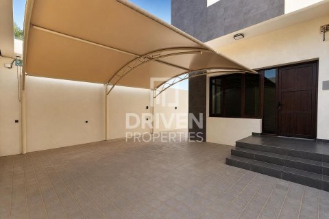 Villa en Mirdif Villas, Mirdif, Dubai, 4 dormitorios, 1532.99 m², № 140465 - foto 25