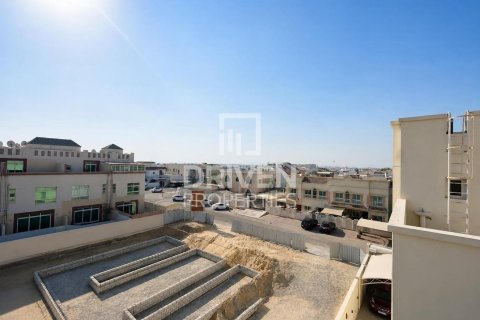 Villa en Mirdif Villas, Mirdif, Dubai, 4 dormitorios, 1532.99 m², № 140465 - foto 27