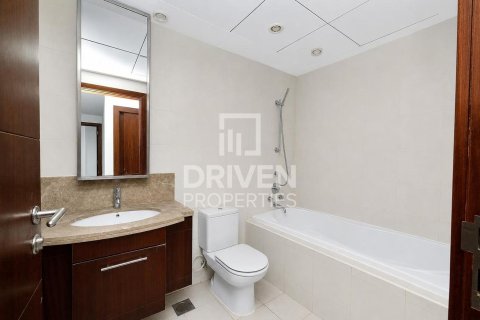 Apartment in Standpoint Towers, Downtown Dubai (Downtown Burj Dubai), Dubai 2 bedrooms, 122.26 sq.m. № 140467 - photo 19