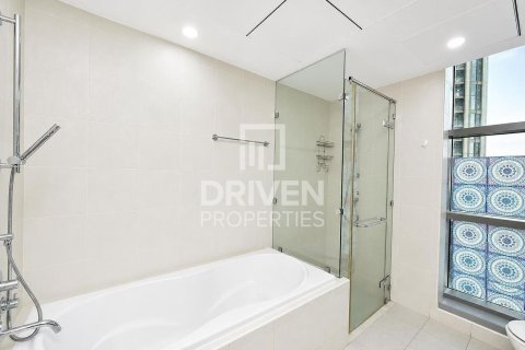 Apartment in Standpoint Towers, Downtown Dubai (Downtown Burj Dubai), Dubai 2 bedrooms, 122.26 sq.m. № 140467 - photo 18