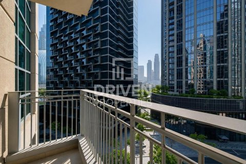 Apartment in Standpoint Towers, Downtown Dubai (Downtown Burj Dubai), Dubai 2 bedrooms, 122.26 sq.m. № 140467 - photo 21