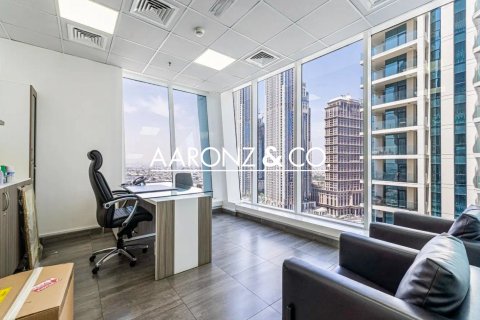 Oficina en Business Bay, Dubai, 130 m², № 92890 - foto 2