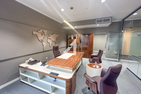 Снять в аренду офис в Sheikh Zayed Road, Дубай: 235м², № 92891 - фото 13