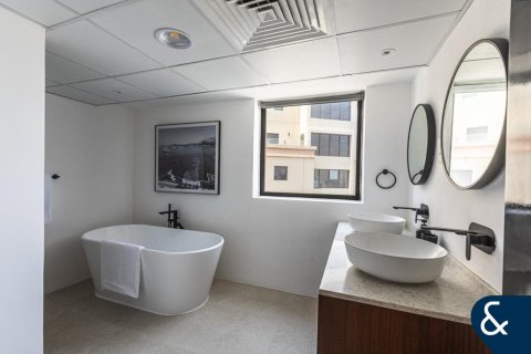 Duplex in Jumeirah Beach Residence, Dubai 3 bedrooms, 206 sq.m. № 75958 - photo 15