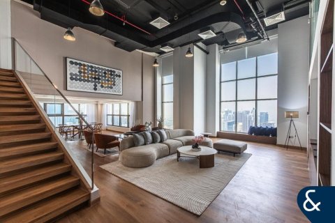 Duplex in Jumeirah Beach Residence, Dubai 3 bedrooms, 206 sq.m. № 75958 - photo 1