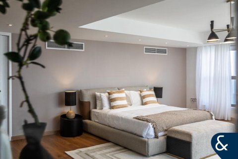 Duplex in Jumeirah Beach Residence, Dubai 3 bedrooms, 206 sq.m. № 75958 - photo 21
