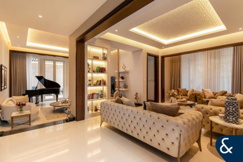 Villa à Arabian Ranches, Dubai, 6 chambres, 588 m², № 75947 - photo 3